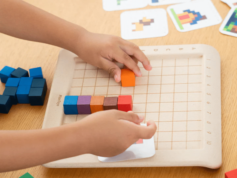 100 cubes pour compter avec plateau - Unité Plus - PlanToys – Image 7