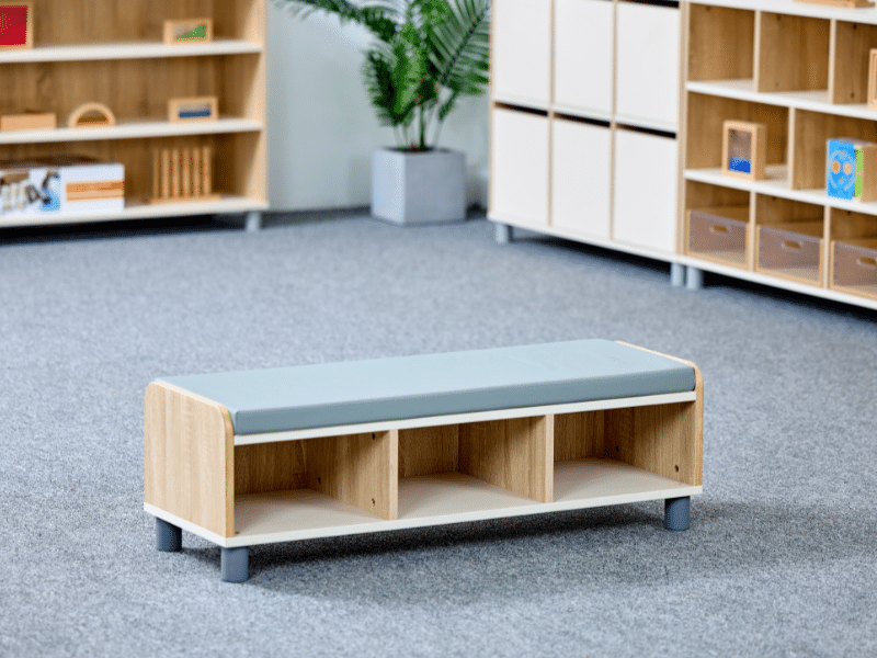Banc avec rangements intégrés et matelas – Image 3